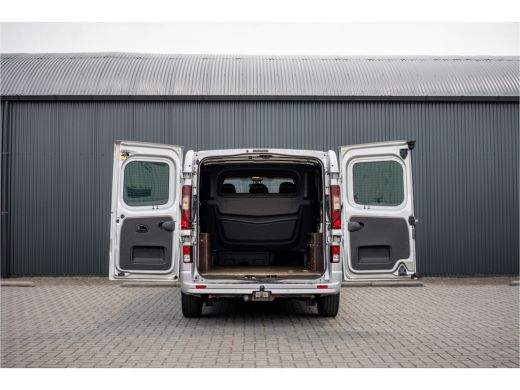 Opel Vivaro 1.6 CDTI L2H1 | DC 5-Zits | LED | Camera | Airco | Trekhaak ActivLease financial lease