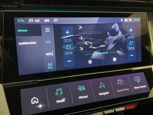 Peugeot 308 SW 1.2 PureTech Allure Camera | Adaptieve Cruise | Parkeersensoren | 17" Lichtmetaal | Navigatie ... ActivLease financial lease