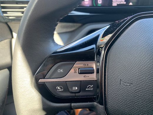 Peugeot 308 SW 1.2 PureTech Allure Camera | Adaptieve Cruise | Parkeersensoren | 17" Lichtmetaal | Navigatie ... ActivLease financial lease