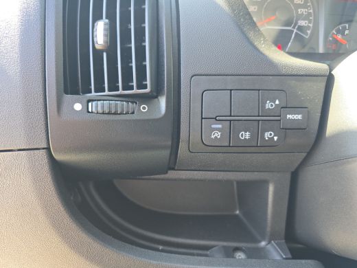 Peugeot Boxer 2.2 BlueHDi L2 H2 - 140 Pk - Euro 6 - Airco - Cruise Control ActivLease financial lease