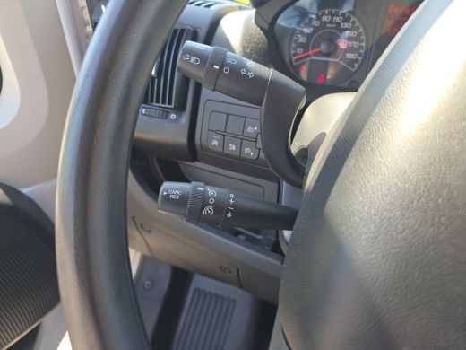 Peugeot Boxer 2.2 BlueHDi L2 H2 - 140 Pk - Euro 6 - Airco - Cruise Control ActivLease financial lease