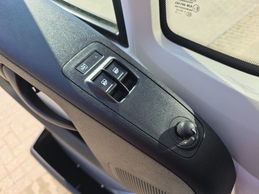 Peugeot Boxer 333 2.0 BlueHDI L2H2 Pro - 130 Pk - Euro 6 - Airco - Cruise Control ActivLease financial lease
