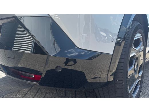 Peugeot e-3008 73KWH GT AVANTAGE 214PK / NAVI / LEDER / CLIMA / FULL-LED / 20" LMV / KEYLESS / WARMTEPOMP / 360&deg;... ActivLease financial lease