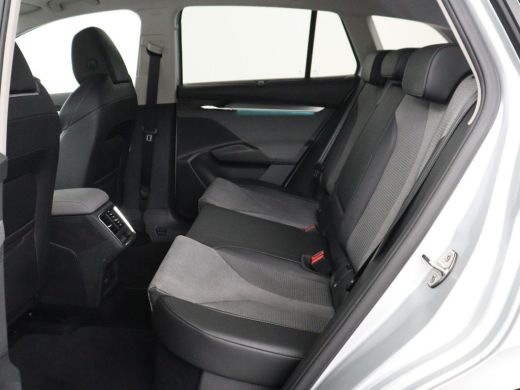 Skoda Enyaq iV | SOH 92,4% | Panoramadak | Stoel/stuur verwarming | Half leder | Adaptive cruise | Carplay | Vir... ActivLease financial lease