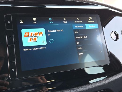Toyota Aygo 1.0 VVT-i MT Play | BTW Auto | Apple CarPlay | Adapt. Cruise | Rijklaar incl. garantie | ActivLease financial lease