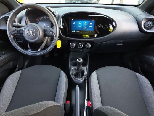 Toyota Aygo 1.0 VVT-i MT Play | BTW Auto | Apple CarPlay | Adapt. Cruise | Rijklaar incl. garantie | ActivLease financial lease