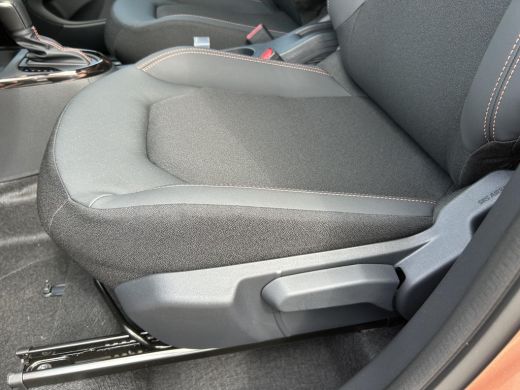 Toyota Aygo Hybrid 115 envy ActivLease financial lease