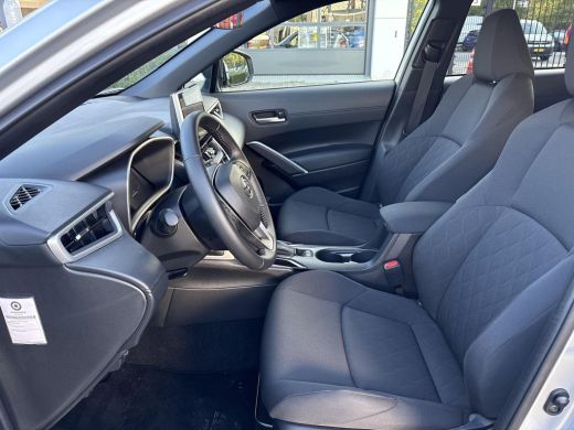 Toyota Corolla Cross Hybrid 140 Style ActivLease financial lease