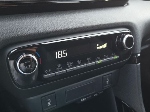 Toyota Yaris 1.5 Hybrid 115 Dynamic Comfort Pack | NL Auto | BTW Auto | Rijklaar incl. garantie | ActivLease financial lease