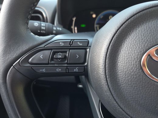 Toyota Yaris 1.5 Hybrid 115 Dynamic Comfort Pack | NL Auto | Parkeersens. | Blindspot | Rijklaar incl. garantie | ActivLease financial lease