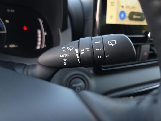 Toyota Yaris 1.5 Hybrid 115 Dynamic Comfort Pack | NL Auto | Parkeersens. | Blindspot | Rijklaar incl. garantie | ActivLease financial lease