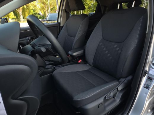 Toyota Yaris 1.5 Hybrid 115 First Edition | NL Auto | BTW | Apple CarPlay | Rijklaar incl. garantie | ActivLease financial lease