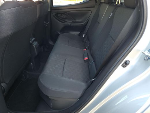 Toyota Yaris 1.5 Hybrid 115 First Edition | NL Auto | BTW | Apple CarPlay | Rijklaar incl. garantie | ActivLease financial lease
