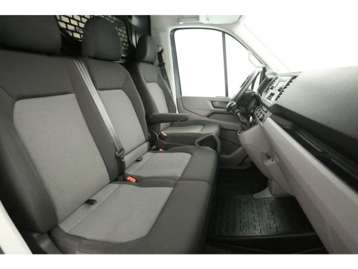 Volkswagen Crafter 2.0 TDI L3H3 140PK | 3000kg Trekgew. |  Airco | 3 Zits | Trekhaak | Elektrpakket ActivLease financial lease