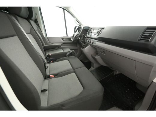 Volkswagen Crafter 2.0 TDI L3H3 140PK | 3000kg Trekgew. |  Airco | 3 Zits | Trekhaak | Elektrpakket ActivLease financial lease