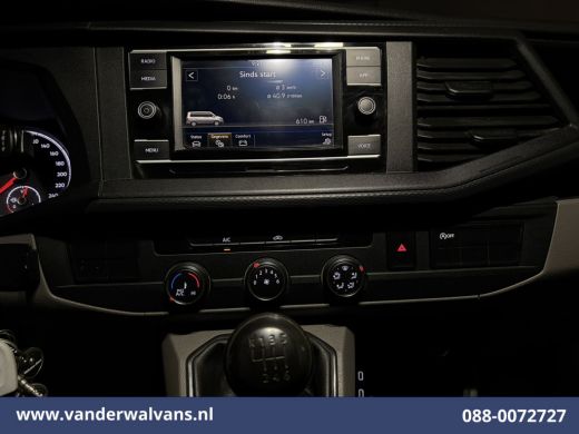 Volkswagen Transporter 2.0 TDI 150pk L2H1 Euro6 Airco | Camera | Apple Carplay | 2500kg Trekhaak | Cruisecontrol Android... ActivLease financial lease