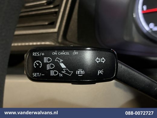 Volkswagen Transporter 2.0 TDI 150pk L2H1 Euro6 Airco | Camera | Apple Carplay | 2500kg Trekhaak | Cruisecontrol Android... ActivLease financial lease