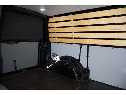 Volkswagen Transporter 2.0 TDI L1 H1 4Motion Automaat Bulli ActivLease financial lease