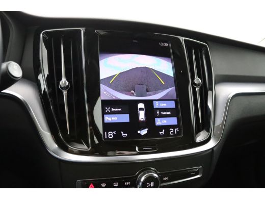 Volvo  V60 2.0 B3 Advantage | Leder | Adaptive Cruise | BLIS | Trekhaak | Camera | CarPlay/Android Auto | St... ActivLease financial lease