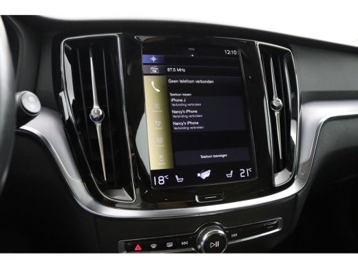 Volvo  V60 2.0 B3 Advantage | Leder | Adaptive Cruise | BLIS | Trekhaak | Camera | CarPlay/Android Auto | St... ActivLease financial lease