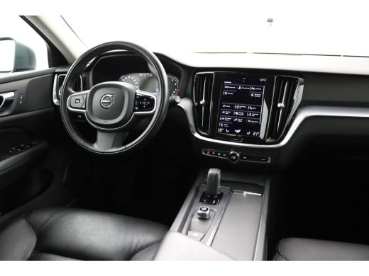 Volvo  V60 2.0 B3 Advantage | Leder | Adaptive Cruise | BLIS | Trekhaak | Camera | CarPlay/Android Auto | St... ActivLease financial lease