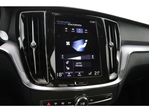 Volvo  V60 2.0 B3 Advantage | Leder | Adaptive Cruise | BLIS | Trekhaak | Camera | CarPlay/Android Auto | St... ActivLease financial lease