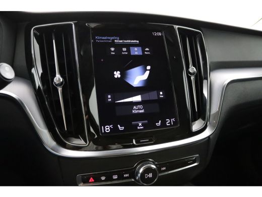Volvo  V60 2.0 B3 Advantage | Leder | Adaptive Cruise | BLIS | Trekhaak | Camera | CarPlay/Android Auto | St... ActivLease financial lease