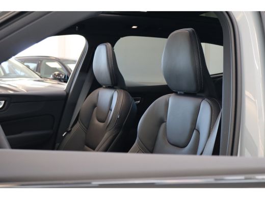 Volvo  XC60 T8 406PK Ultra Executive Black Edition | Luchtvering | B&W Audio | 360 | Gelam Glas | Getint Glas... ActivLease financial lease