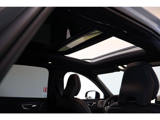 Volvo  XC60 T8 406PK Ultra Executive Black Edition | Luchtvering | B&W Audio | 360 | Gelam Glas | Getint Glas... ActivLease financial lease
