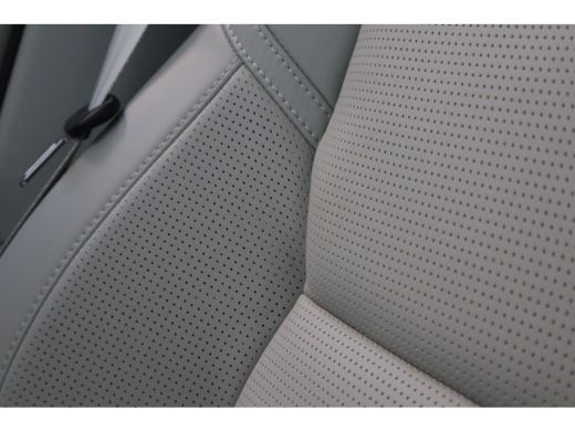 Volvo  XC60 T8 406PK Ultra Executive Edition Bright | Luchtvering | B&W Audio | Gelam Glas | Massage | 360 ActivLease financial lease