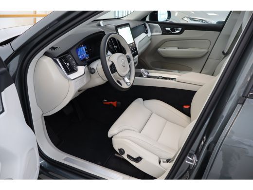 Volvo  XC60 T8 406PK Ultra Executive Edition Bright | Luchtvering | B&W Audio | Gelam Glas | Massage | 360 ActivLease financial lease