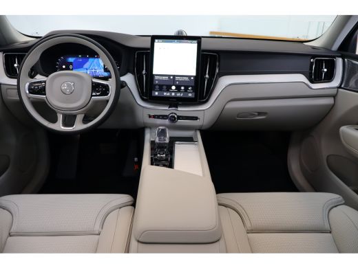 Volvo  XC60 T8 406PK Ultra Executive Edition Bright | Luchtvering | B&W Audio | Gelam Glas | Massage | 360 ActivLease financial lease