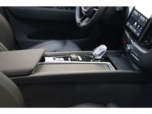 Volvo  XC60 T8 406PK Ultra Executive Edition Dark | Executive | Luchtvering | B&W | 22" | Massage | HUD ActivLease financial lease