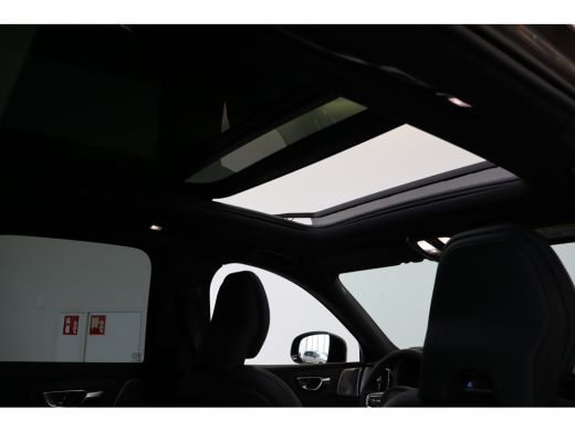 Volvo  XC60 T8 406PK Ultra Executive Edition Dark | Executive | Luchtvering | B&W | 22" | Massage | HUD ActivLease financial lease