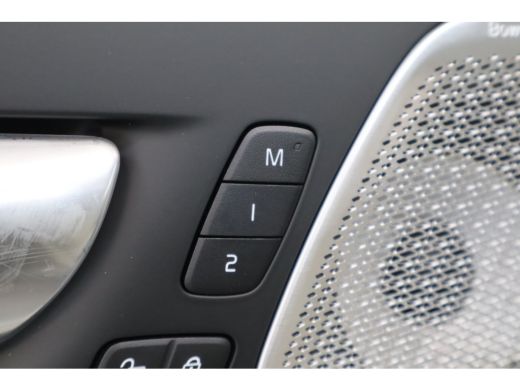 Volvo  XC60 T8 406PK Ultra Executive Edition Dark | Luchtvering | B&W Audio | 360 | Getint Glas | 21'' ActivLease financial lease