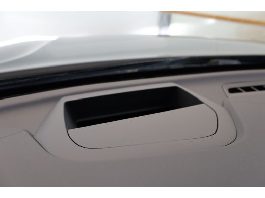 Volvo  XC60 T8 406PK Ultra Executive Edition Dark | Luchtvering | B&W Audio | 360 | Getint Glas | 21'' ActivLease financial lease