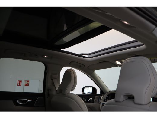 Volvo  XC60 T8 406PK Ultra Executive Edition Dark | Luchtvering | B&W Audio | 360 | Getint Glas | 21'' ActivLease financial lease