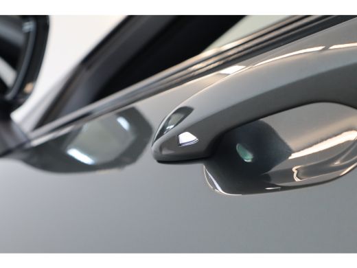 Volvo  XC90 HEICO T8 406PK AWD Ultra Dark Executive | B&W | 22" | Luchtvering | Massage/ventilatie | Alu inleg ActivLease financial lease