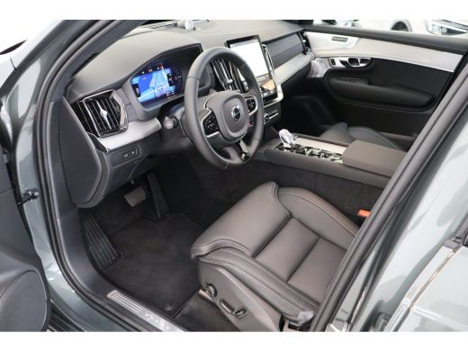 Volvo  XC90 HEICO T8 406PK AWD Ultra Dark Executive | B&W | 22" | Luchtvering | Massage/ventilatie | Alu inleg ActivLease financial lease