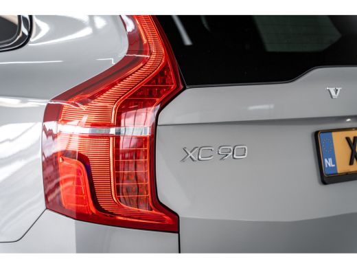 Volvo  XC90 T8 455PK Ultimate Dark | Luchtvering | HK Audio | Trekhaak | Getint Glas | 360 | Guard Alarm | 20'' ActivLease financial lease