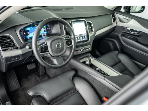 Volvo  XC90 T8 455PK Ultimate Dark | Luchtvering | HK Audio | Trekhaak | Getint Glas | 360 | Guard Alarm | 20'' ActivLease financial lease