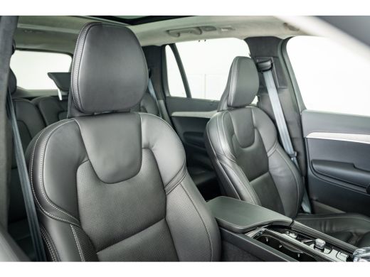 Volvo  XC90 T8 455PK Ultra Dark | Luchtvering | 360 | B&W Audio | Getint Glas | Trekhaak | 22'' ActivLease financial lease