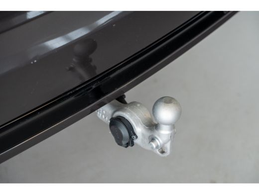 Volvo  XC90 T8 455PK Ultra Dark | Luchtvering | 360 | B&W Audio | Getint Glas | Trekhaak | 22'' ActivLease financial lease