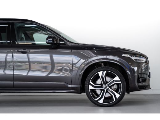 Volvo  XC90 T8 455PK Ultra Dark | Luchtvering | 360 | B&W Audio | Getint Glas | Trekhaak | 22'' ActivLease financial lease