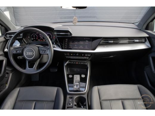 Audi A3 Sportback 40 TFSIe Edition PANO LED CAMERA PARKEER LEDER ActivLease financial lease