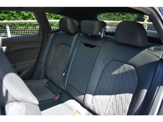 Audi A5 Avant 2.0 e-hybrid quattro 299pk S edition | S-Line in- en exterieur | Tech Pakket Plus | Panoram... ActivLease financial lease