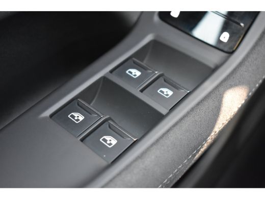 Audi A5 Avant 2.0 e-hybrid quattro 299pk S edition | S-Line in- en exterieur | Tech Pakket Plus | Panoram... ActivLease financial lease