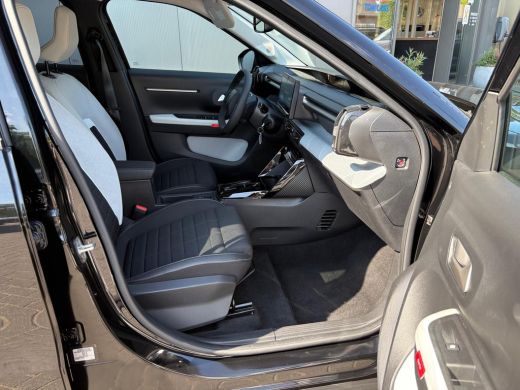 Citroën &euml;-C3 Max 113pk 44 kWh Navigatie/Camera/Parkeerhulp/Carplay-android ActivLease financial lease
