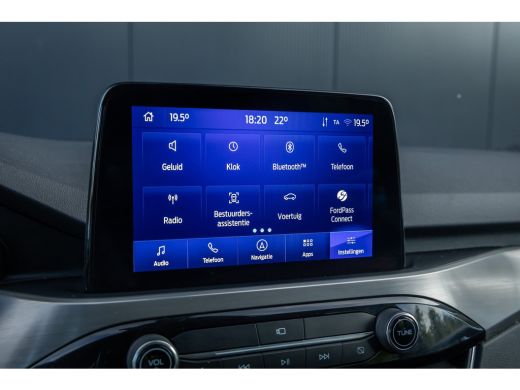 Ford Kuga 2.5 PHEV Titanium | 100% dealer o.h. | Trekhaak | Adaptieve cruise | Standkachel | Parkeercamera ... ActivLease financial lease