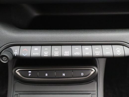 Jeep Avenger 1.2 e-Hybrid Black Edition 8 Jaar Garantie | Camera | Adaptieve Cruise Control | Parkeersenoren |... ActivLease financial lease